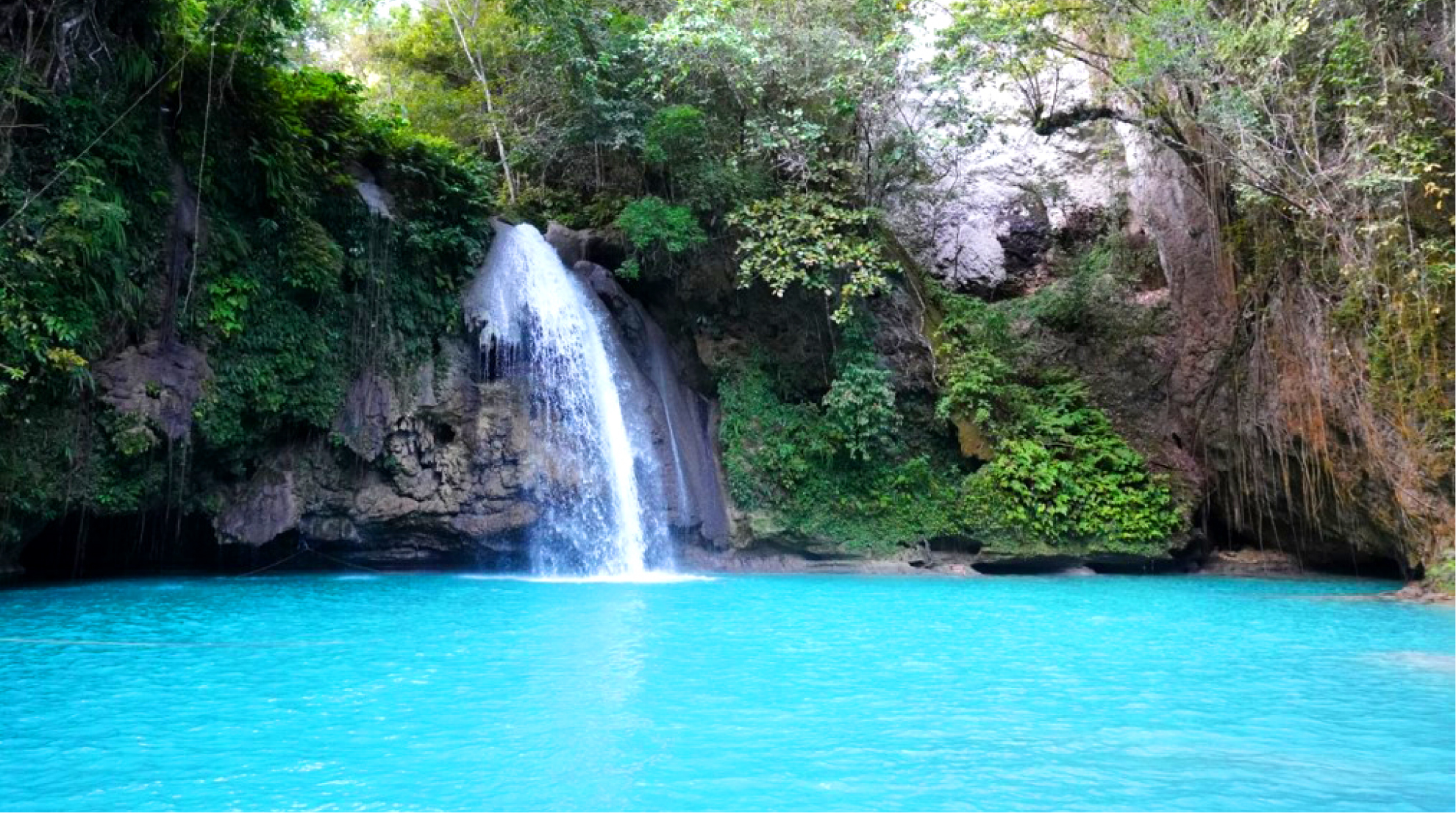 スリル満点のアクティビティ！<br>カワサン滝のキャニオニング体験